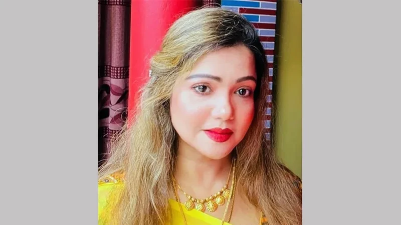 বাংলাদেশ চলচ্চিত্র শিল্পী সমিতির নির্বাচন: কার্যনির্বাহী সদস্য পদে প্রার্থী হবেন অভিনেত্রী হোসনে আরা রিয়া